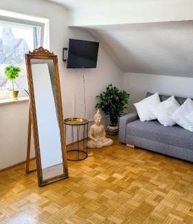 Freilassing Apartment | DG L- Helle 40m2 2-Zimmer Wohnung nähe Salzburg