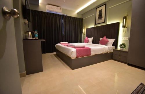 Andheri West Hotel | Dhanvantari Luxury Hotel Near Kokilaben Dhirubhai Ambani Hospital Mumbai