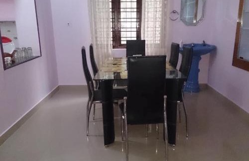 Stuart Hill House | Dhruva Homestay