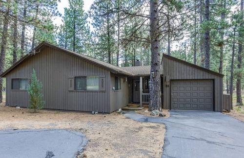 Mountain Village East House | Diam23 - Couples Retreat, Private Hot Tub, Dog Friendly