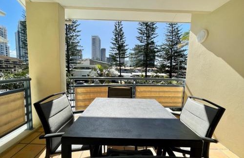 Mermaid Beach Apartment | Diamond Beach 11