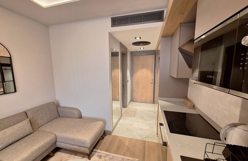 Cantonments Apartment | Diamond City by Cozy