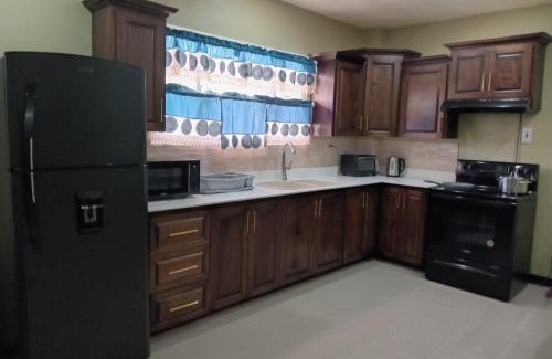 Carnbee Apartment | Diamond Cut Villa and Suites