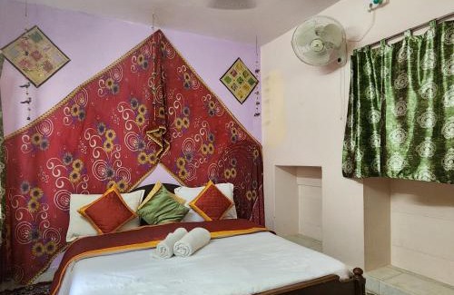 Amar Sagar Pol House | Diamond Guest House