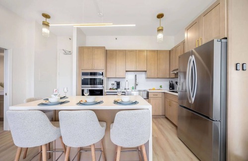 Waikiki Condo | Diamond Head & Oceanview Retreat – Two Condos in Waikiki Banyan
