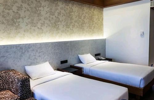 Nedumbassery Hotel | Diana Heights Luxury Hotel