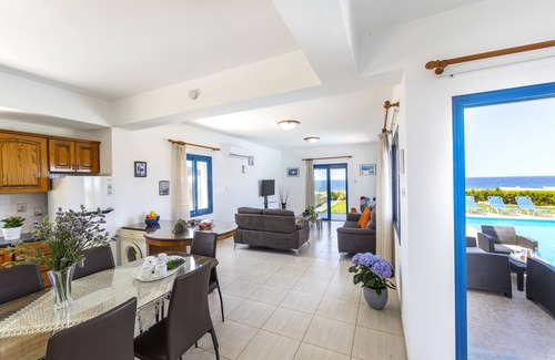 Nea Dimmata Villa | Diana Seaside Villas