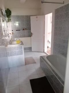 Revuca House | Diana