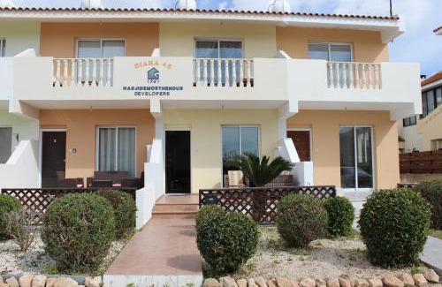 Universal Apartment | Diana Townhouse 2