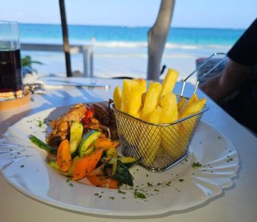 Diani Beach Villa | Diani beach luxury Villa Green Paradise with Private pool