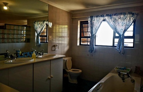 Westcliff Bed & Breakfast | Die Huise by die See
