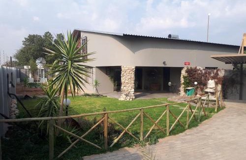 Gobabis House | Die Windpomp Guesthouse
