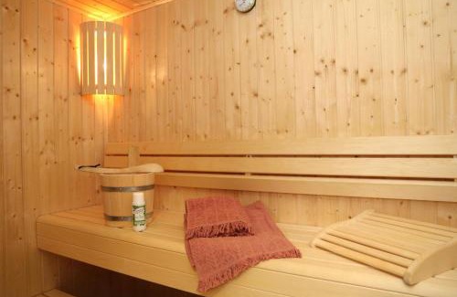 Heringhausen House | diemelblick acht - Ferienhaus für 6 Personen mit Sauna, Garten und Dachterrasse mit Panoramablick