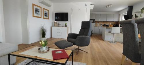 Diemelsee Apartment | Diemelsee Chalet - romantisches Ferienhaus im Sauerland Nähe Willingen Winterberg mit Seeblick