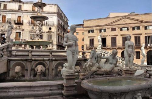 Monte di Pieta Apartment | Dietro la Cattedrale