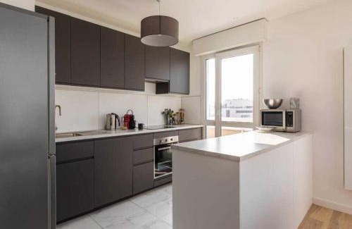 Yves Farge - Le Fleuve Apartment | Dify Bollier - Quartier Gerland