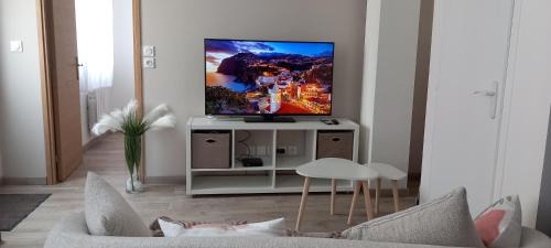 Centre Sud Apartment | Dijon en famille - cosy, équipé bébé - 5 mn centre ville