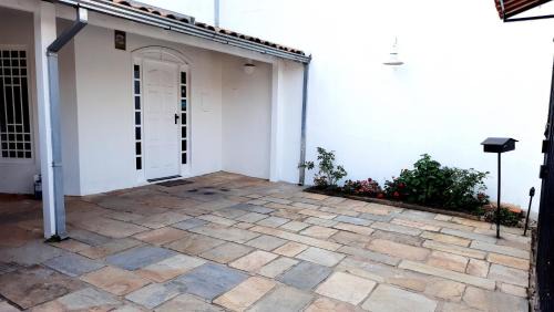 Ouro Preto House | Dikasa Alugue Temporada com garagem