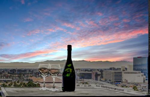 Las Vegas Apartment | Diligence at The Platinum - NO Resort Fees and Free Parking