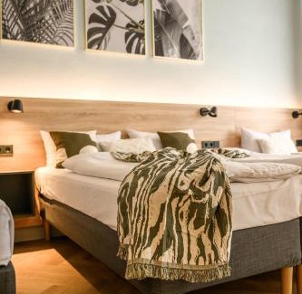 Schoeneberg Apartment | Dilo Apartments Berlin - Akazien Residenz Apartments - große Ferienwohnungen für Gruppen