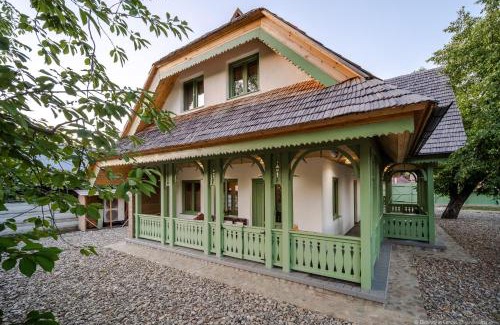 Piatra Neamt House | Dimineți în Cerdac
