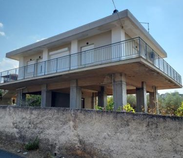 Chalcis House | Dimitri's house