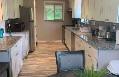 West Chester House | Dimmick Cozy Retreat 3 Bed 1 Bath - Sleeps 6