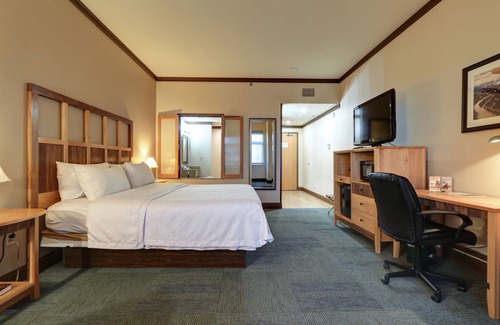 Bayshore - Klatt Hotel | Dimond Center Hotel