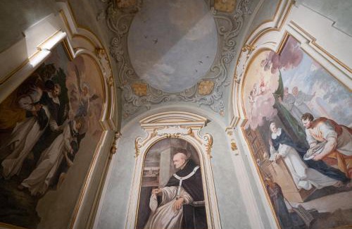 Sant' Ambrogio House | Dimora del Cardinale - Residenza d'Epoca