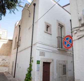Gioia del Colle Apartment | Dimora del Castellano CASA SATURNO