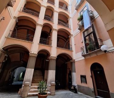 Historical Downtown Salerno Bed & Breakfast | Dimora di Mare