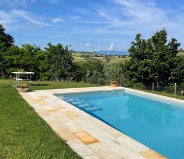 Arcevia Apartment | Dimora nel Castello di Loretello