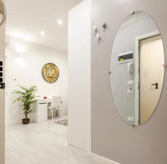 Historic Center Apartment | Dimora Santo Stefano: Ampia, con Giardino privato