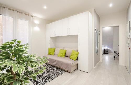 Historic Center Apartment | Dimora Santo Stefano: Ampia, con Giardino privato