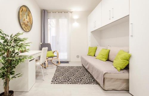 Historic Center Apartment | Dimora Santo Stefano: Ampia, con Giardino privato