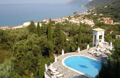 Agios Gordios Resort | Dina's Paradise
