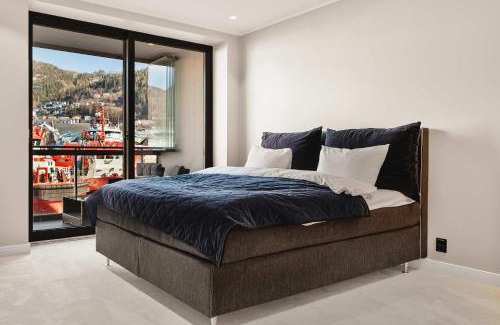 Bergen City Centre Apartment | DINBNB Apartments l 250m to Bryggen I Rooftop I Spacious Luxury Apt