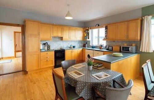 Dingle House | Dingle Harbour Hideaway