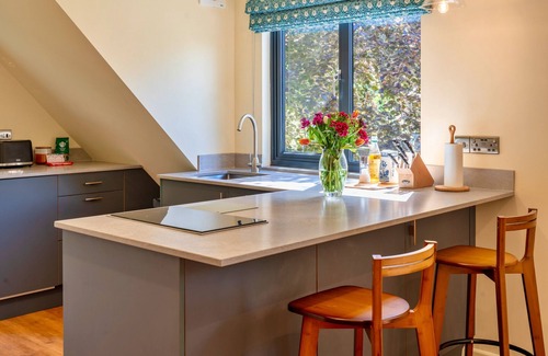 Hele Apartment | Dingles Farm Annexe