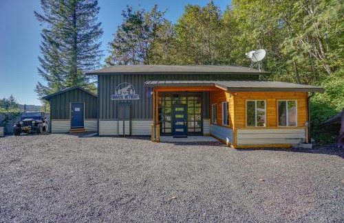 Washougal House | Dinosaur-Themed Retreat - Unique Family Adventure