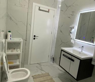 Mbrostar-Urë Apartment | Dior Apartment