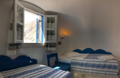 Kamari Hotel | Dioskouri Art Villas