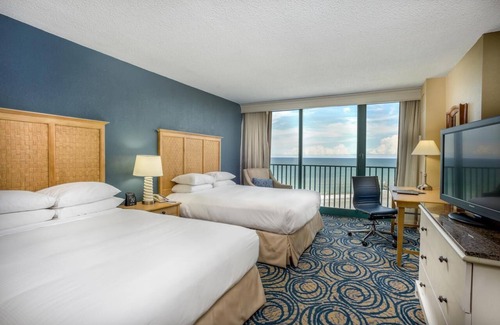 Brush - Stewarts House | Direct Beach Access! Two City View Units, 2 Pools!