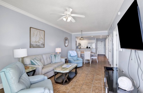 Gulf Shores Condo | Direct Beach Front- Gulf View-Hot Tub-In/Out Pool