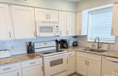 Indian Rocks Beach Condo | Direct Beachfront Condo with Beautiful Gulf View