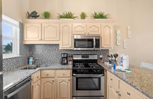 West Panama City Beach House | Direct Beachfront Fun, West End, Free Activities, Free Round Golf Daily Incl