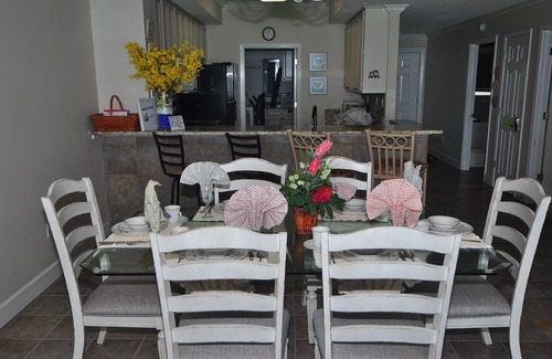Navarre Beach Condo | Direct Beachfront Paradise; Stunning Gulf Views; Spacious 2 bed 2 bath