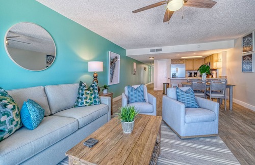 Indian Shores Condo | DIRECT BEACHFRONT! SWIMMING POOL! (BALCONY CLOSED SEE REMARKS UNDER ABOUT)