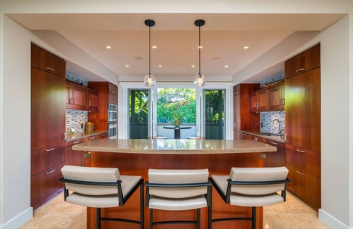Wailea Condo | DIRECT BEACHFRONT WAILEA PANORAMIC OCEAN & OUTER ISLAND VIEWS 4Bd 3BA 3892 s.f.