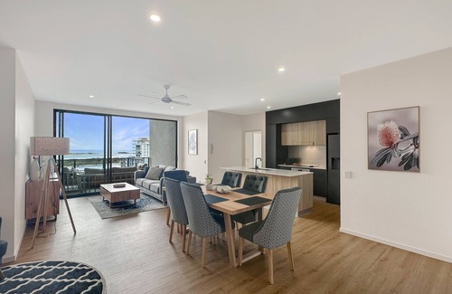 Maroochydore Apartment | Direct Collective - Rhythm on Beach